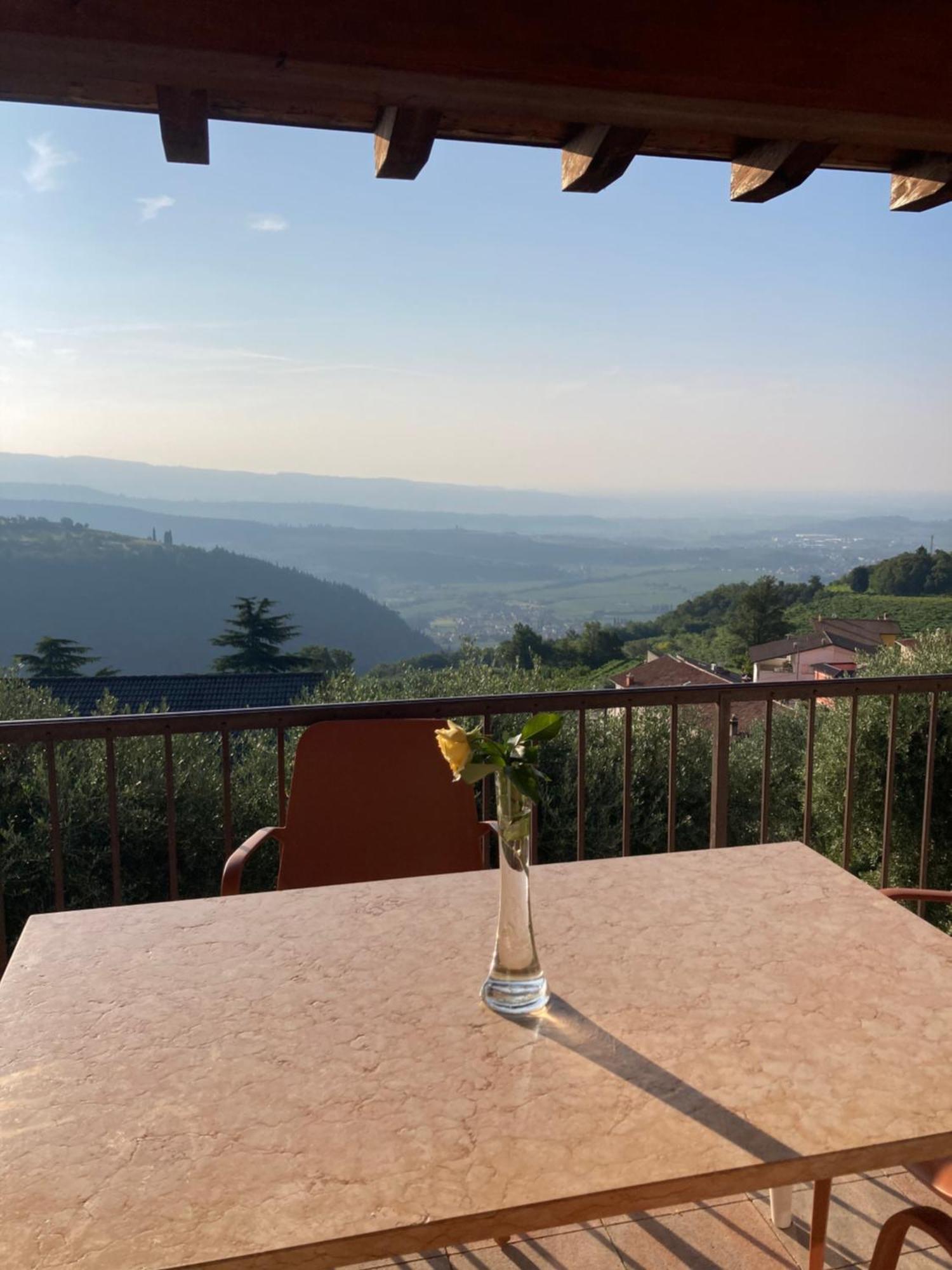 La Terrazza In Collina Bed & Breakfast Cavalo ภายนอก รูปภาพ